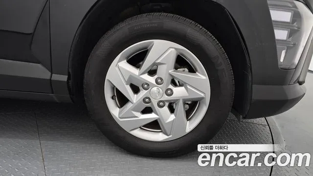 Hyundai Kona SX2 — Фото автомобиля 6