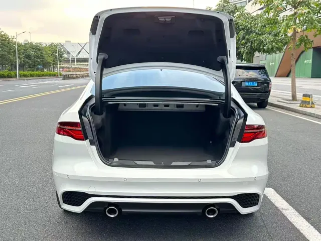 Jaguar XEL — Фото автомобиля 20