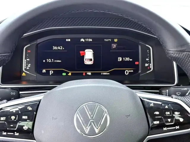 Volkswagen Tiguan L — Фото автомобиля 8