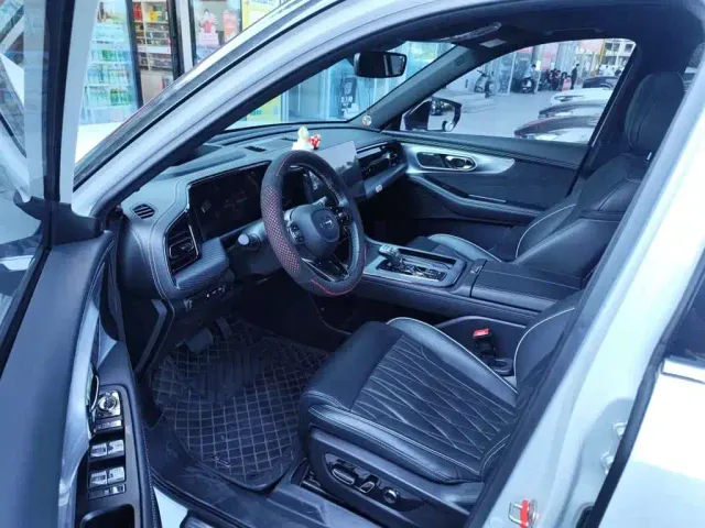 GAC Trumpchi GS8 — Фото автомобиля 5