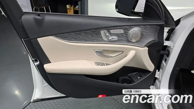 Mercedes-Benz E-Class W213 — Фото автомобиля 13