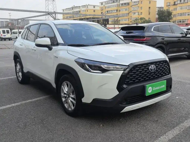 Toyota Corolla Cross — Фото автомобиля 6