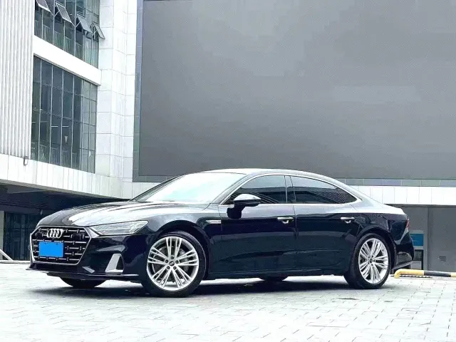 Фотография автомобиля — Audi A7L