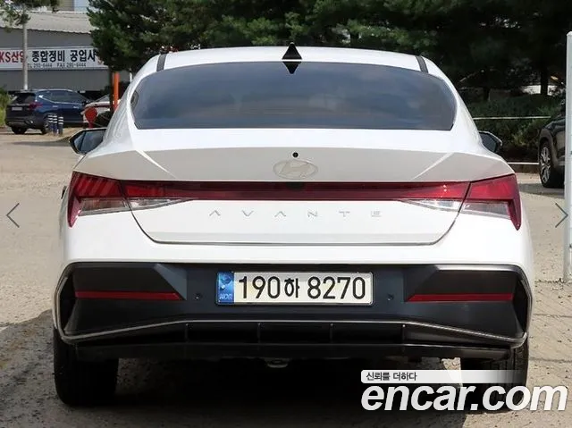 Hyundai Avante CN7 — Фото автомобиля 4