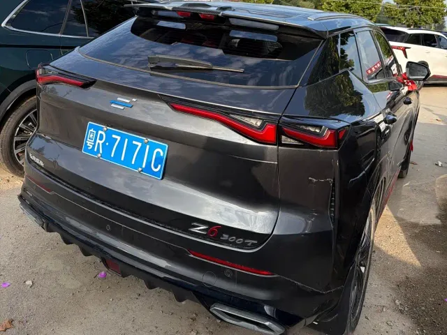 Changan Z6 — Фото автомобиля 11