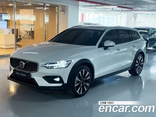Фотография автомобиля — Volvo V60