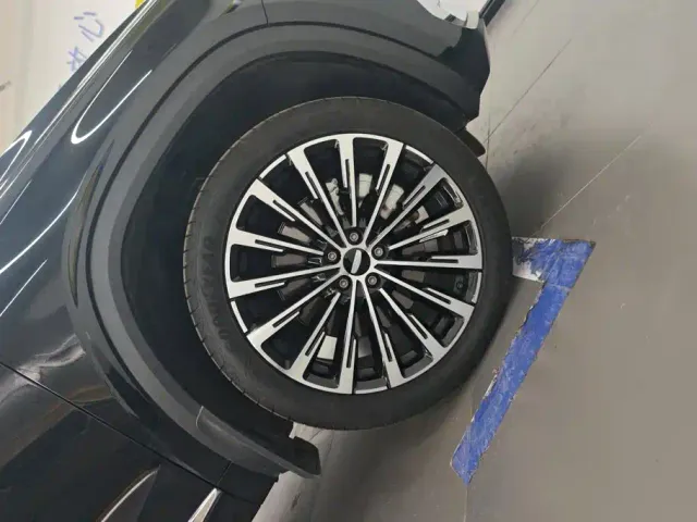 Geely Xingyue L — Фото автомобиля 6