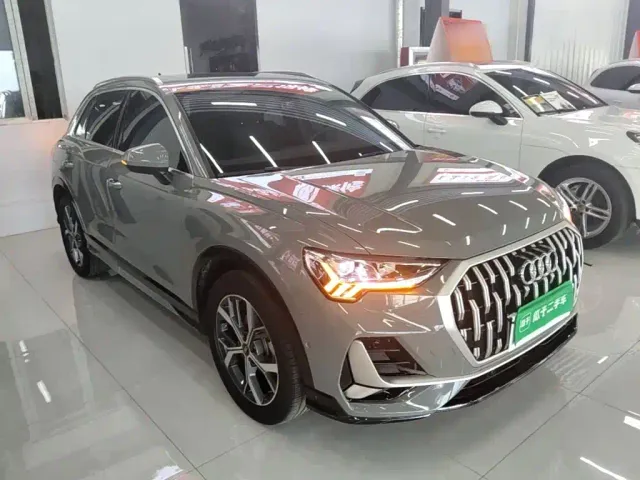 Audi Q3 — Фото автомобиля 3