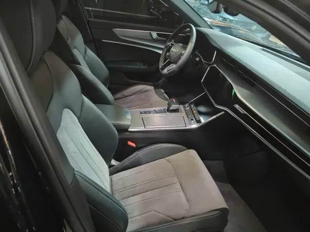 Audi Audi A6L 2022 40 TFSI Luxury Dynamic — Фото автомобиля 10