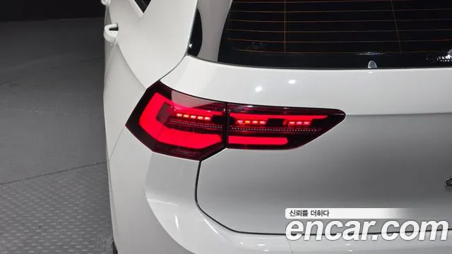 Volkswagen Golf Golf 8 поколение 2.0 TDI Prestige — Фото автомобиля 23