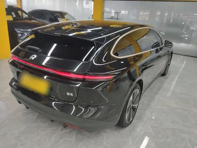 Nio ET5 Touring — Фото автомобиля 6
