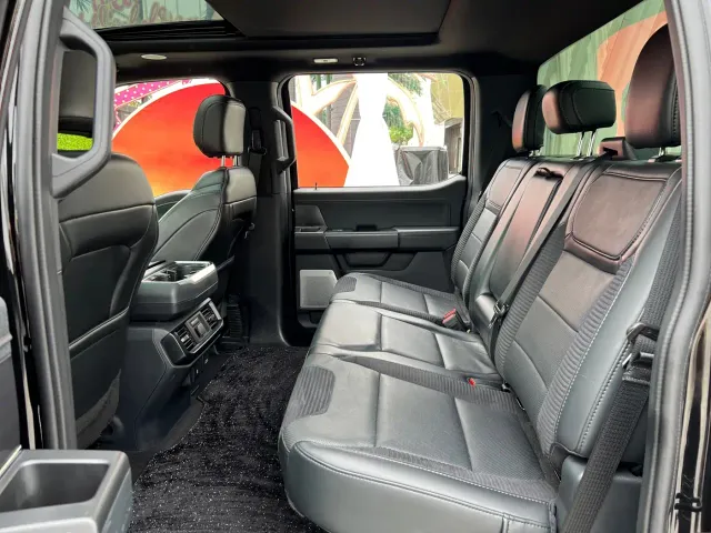 Ford F-150 Raptor — Фото автомобиля 14
