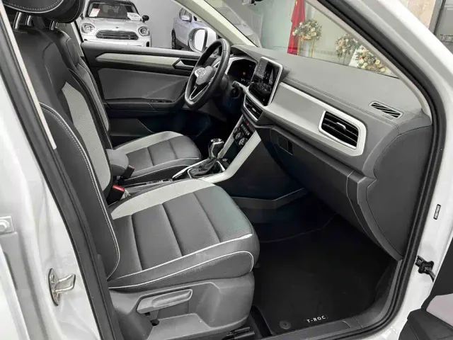 Volkswagen T-Roc — Фото автомобиля 18