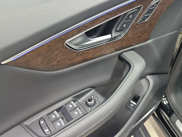 Audi Q7 — Фото автомобиля 15