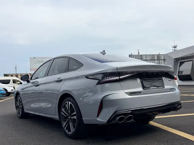 Chery Arrizo 8 — Фото автомобиля 5
