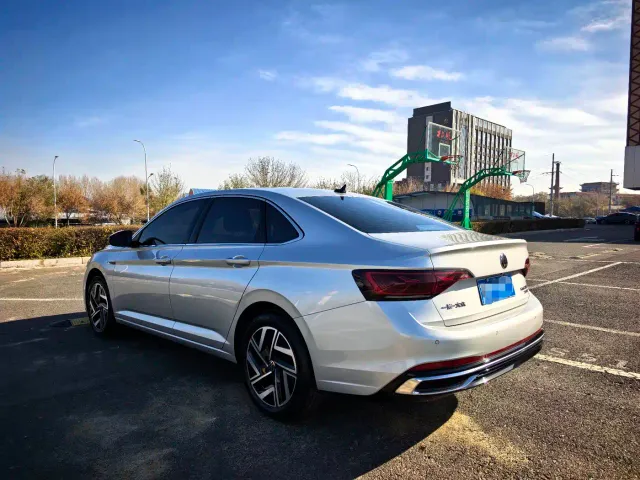 Volkswagen Sagitar — Фото автомобиля 6