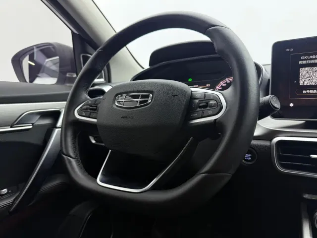 Geely Binyue — Фото автомобиля 12
