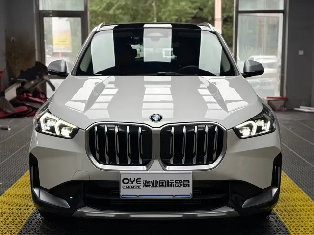 BMW X1 — Фото автомобиля 2