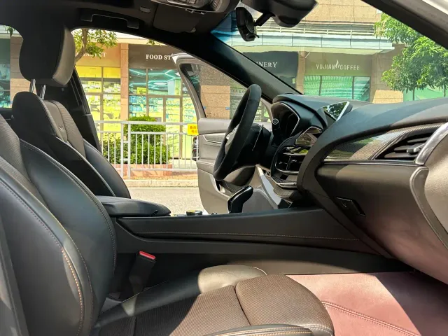 Cadillac CT5 — Фото автомобиля 11