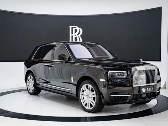 Rolls-Royce Cullinan — Фото автомобиля 3