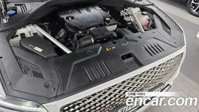 Genesis GV70 — Фото автомобиля 9