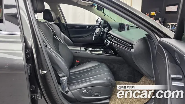 Genesis G80 RG3 — Фото автомобиля 16