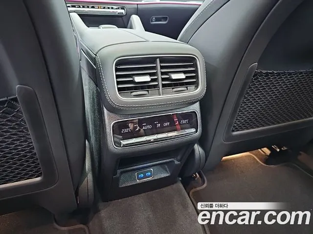 Mercedes-Benz GLE-Class — Фото автомобиля 13