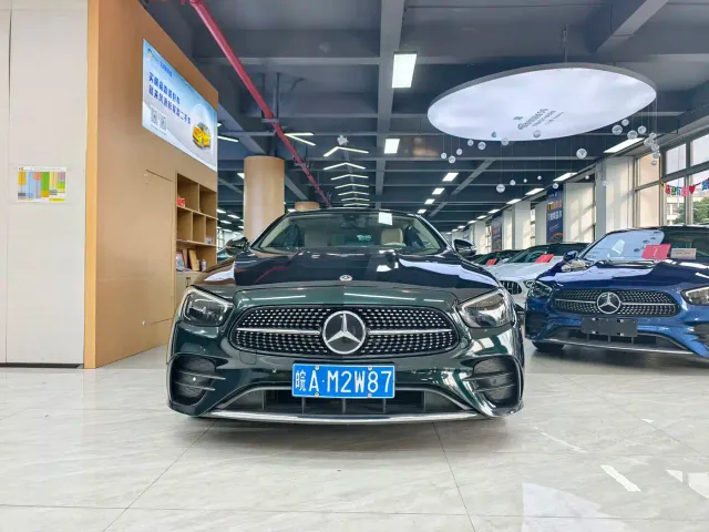 Mercedes-Benz E-Class — Фото автомобиля 7