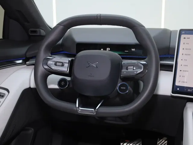 Xpeng P7 — Фото автомобиля 17