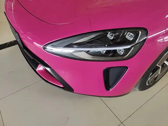 Xiaomi SU7 — Фото автомобиля 23
