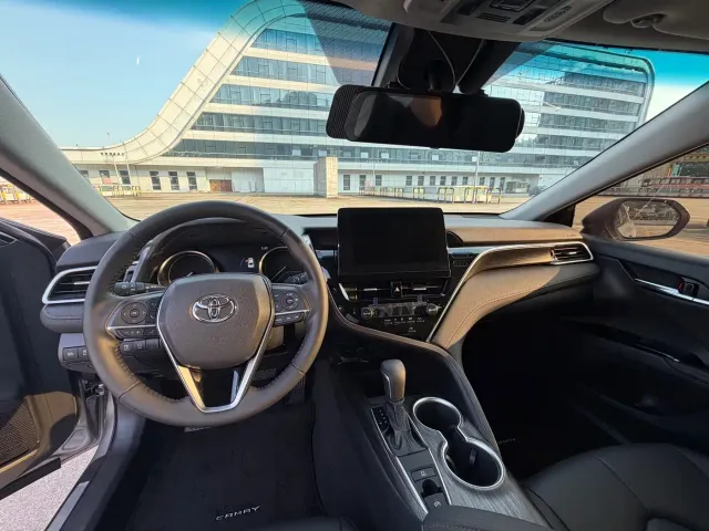 Toyota Camry — Фото автомобиля 10