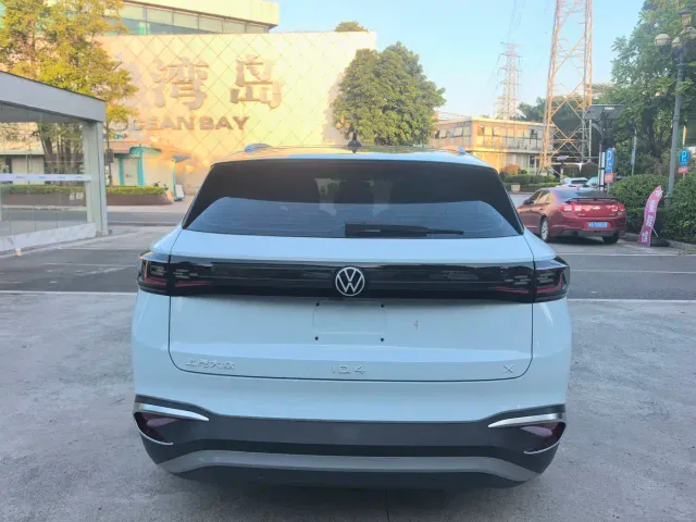 Volkswagen ID.4 X — Фото автомобиля 6