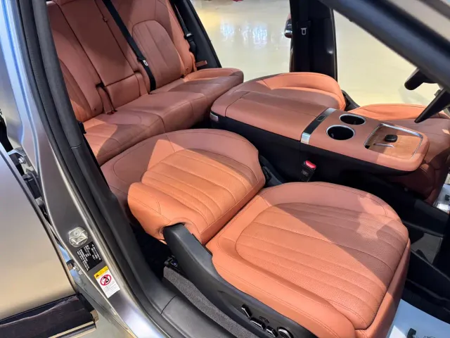 Changan Qiyuan E07 — Фото автомобиля 28