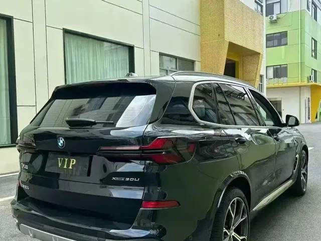 BMW X5 — Фото автомобиля 8