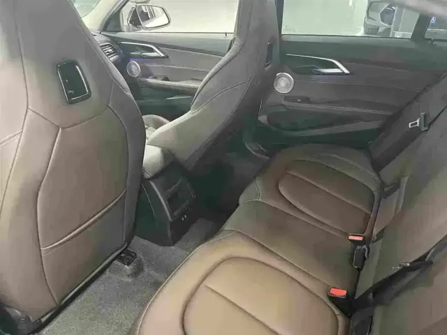 BMW 1 Series — Фото автомобиля 13