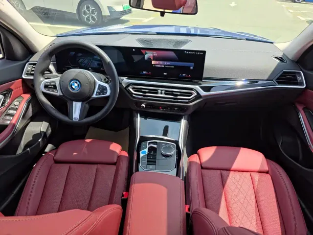 BMW i3 — Фото автомобиля 8