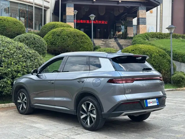 BYD Song Pro — Фото автомобиля 8