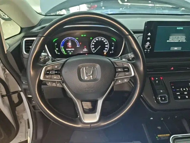 Honda Elysion — Фото автомобиля 10