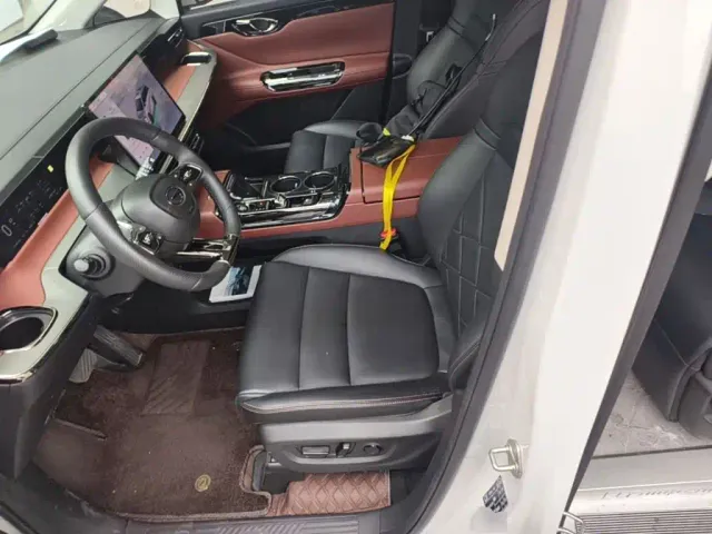 GAC Trumpchi E8 — Фото автомобиля 14