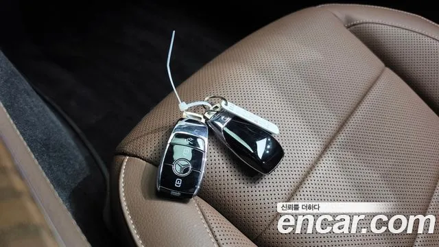 Mercedes-Benz E-Class W213 — Фото автомобиля 21