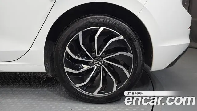 Volkswagen Golf Golf 8 поколение 2.0 TDI Prestige — Фото автомобиля 20