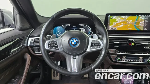 BMW 5-Series 5 серия (G30) — Фото автомобиля 12