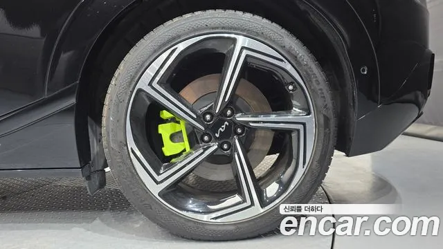 Kia EV6 — Фото автомобиля 20