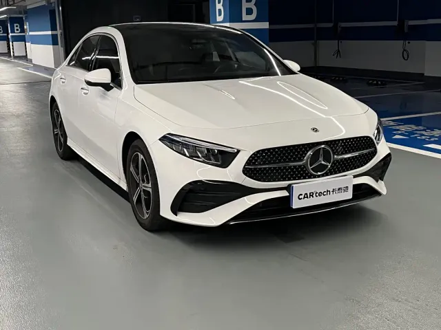 Mercedes-Benz A-Class — Фото автомобиля 3