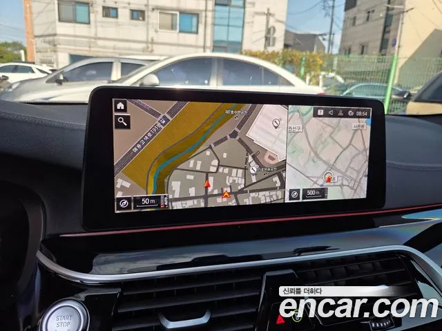 BMW 5 Series G30 — Фото автомобиля 10