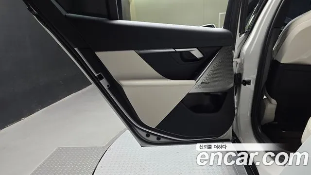 BMW 5 Series G60 — Фото автомобиля 14