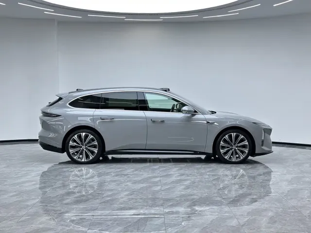 Nio ET5 Touring — Фото автомобиля 9
