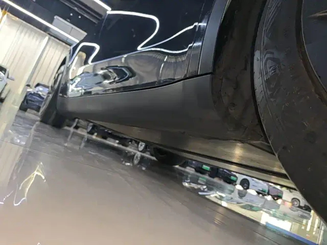 Tesla Model Y — Фото автомобиля 20