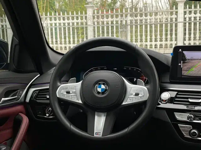 BMW 5 Series — Фото автомобиля 20