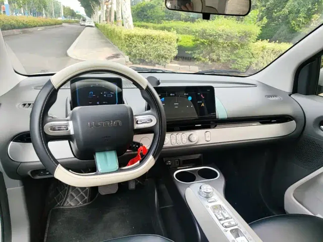Changan Lumin — Фото автомобиля 9
